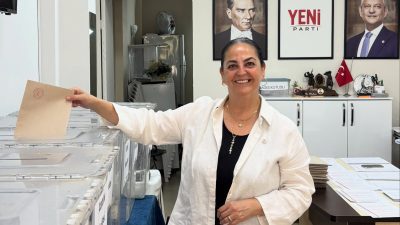 YENİ Parti Erdek İlçe Örgütü’nü yeni dönem kadrosunun belirlendiği kongrede