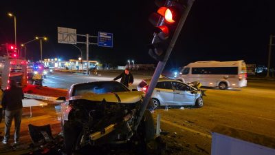 Bandırma’da Hastane Kavşağı’nda meydana gelen trafik kazasında 3 kişi yaralandı.