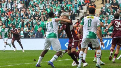 Trendyol 1. Lig’in 13. haftasında Bursaspor, sahasında karşılaştığı Bandırmaspor’u 3-0