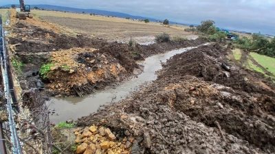 Balıkesir ve Çanakkale’de yağışların ardından harekete geçen DSİ ekipleri, dere