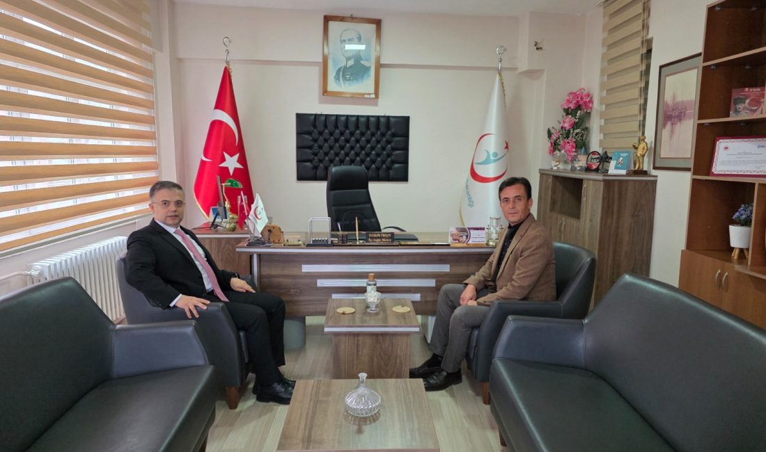 İlçe Sağlık Müdürlüğü çalışmaları masaya yatırıldı Bandırma’da sağlık hizmetlerinin sunumu ve yürütülen çalışmalar hakkında bilgi alan