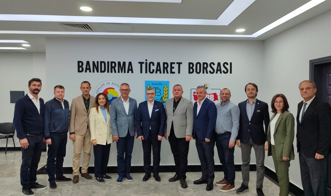 Bandırma’da oda ve borsa yönetimi çalışmaları görüştü Bandırma Ticaret Odası Başkanı Bahadır Çolak ve Meclis Başkanı Funda