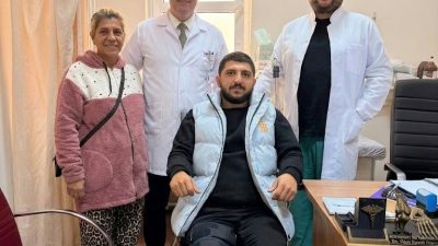 Bandırma Eğitim ve Araştırma Hastanesi’nde gerçekleştirilen ameliyatta, 30 yaşındaki erkek