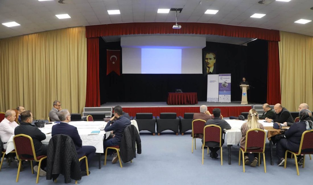 Gönen’in tarımsal geleceği için kuraklık çalıştayı düzenlendi Ömer Seyfettin Kültür Merkezi’nde gerçekleştirilen programda, iklim değişikliğinin Gönen’deki tarımsal