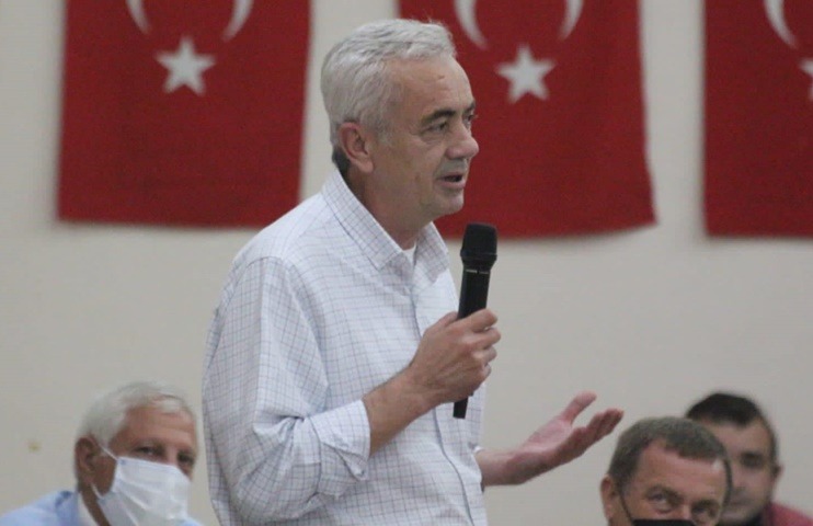 CHP Bandırma İlçe Başkanı Remzi Poyraz, Süheyl Batum’un katıldığı söyleşide