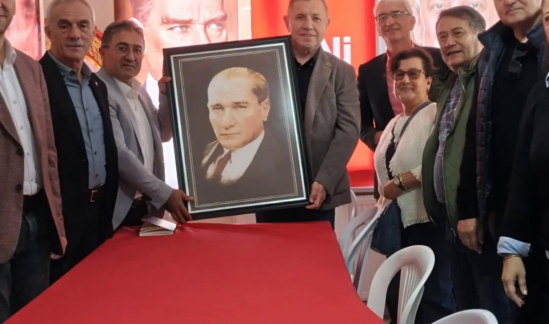 Yeni Parti Yönetimi ADD Bandırma’yı ağırladı Atatürkçü Düşünce Derneği Bandırma Şubesi yöneticileri, Yeni Parti İlçe Başkanı