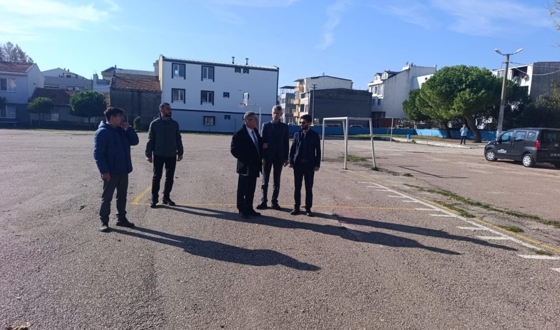İlçe Millî Eğitim Müdürü Ümit Gökdemir ve Şube Müdürü Sercan
