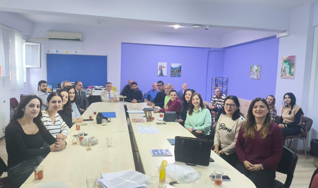 Bandırma İlçe Milli Eğitim Müdürü Ümit Gökdemir ve Şube Müdürü