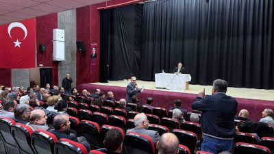 Barış Manço Kültür Merkezi’nde düzenlenen toplantıda Belediye Başkanı Dursun Mirza,