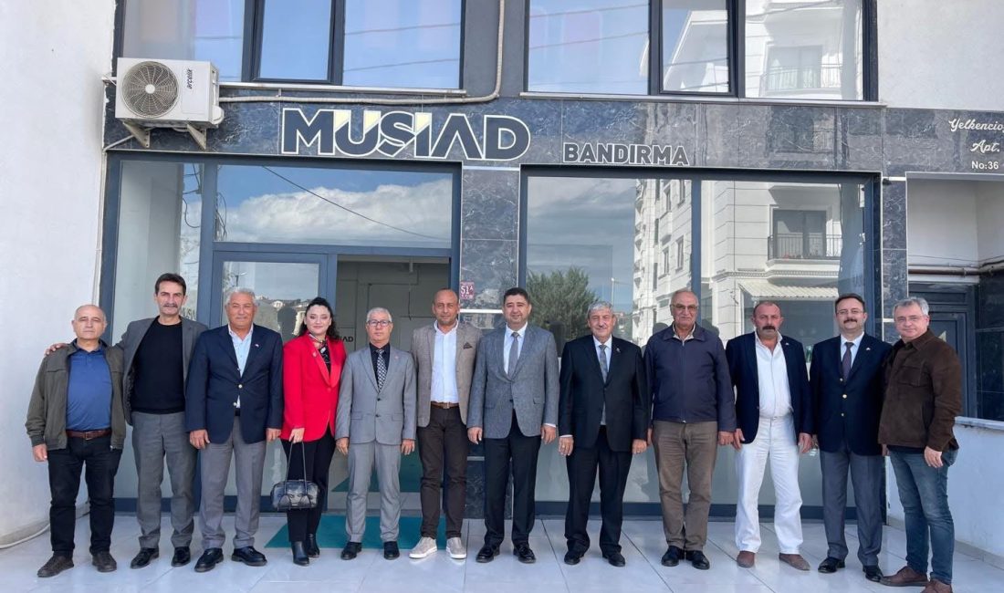 MÜSİAD Bandırma’da MHP heyetiyle ekonomi gündemi MÜSİAD Bandırma’da gerçekleşen buluşmada bölge ekonomisine ilişkin gelişmeler, iş dünyasının